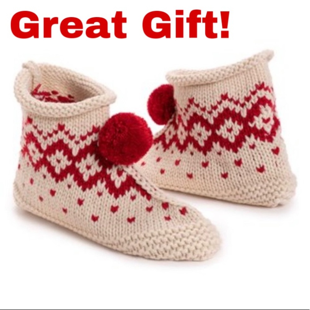 NWT  Muk LuksGeometric Pom-Pom Slipper Boot - L/XL
